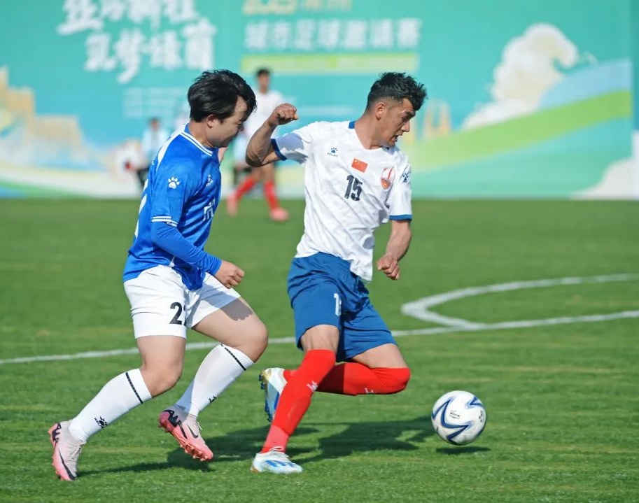 篮球勇士替补球员表现优异